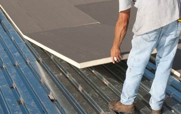 benefits of insulating Pole Elm flat roofing